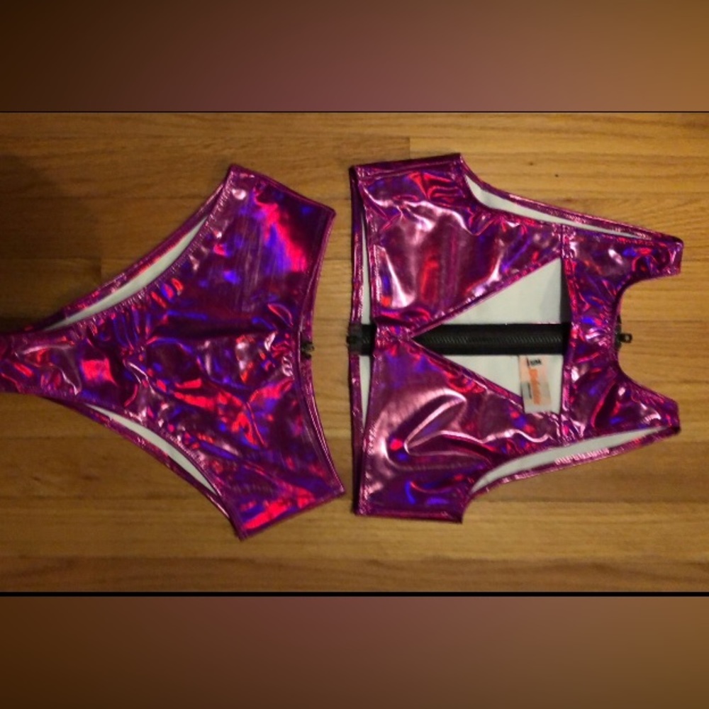 Keyhole Harness Rave Set - Picture 2 of 4